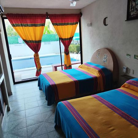 Hotel J.B. Zihuatanejo Esterno foto
