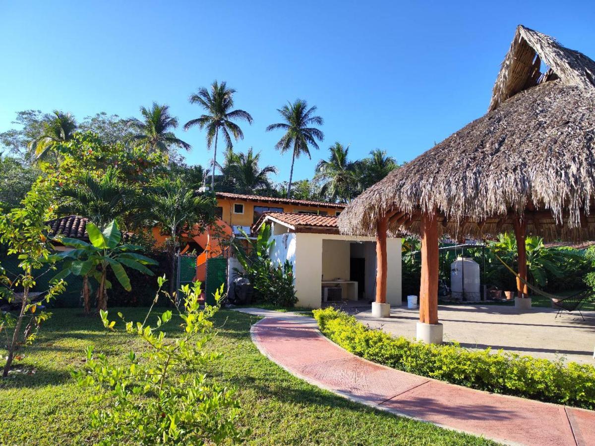 Hotel J.B. Zihuatanejo Esterno foto