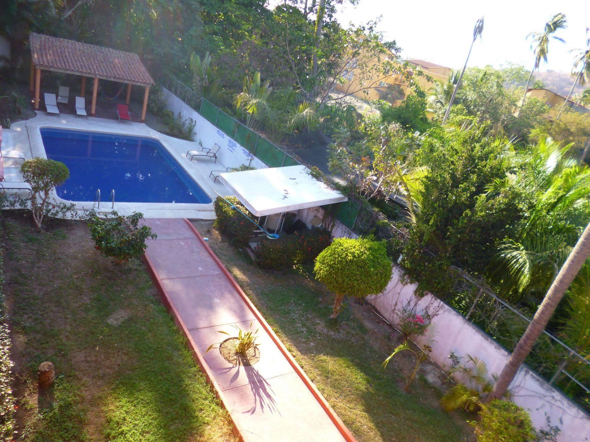 Hotel J.B. Zihuatanejo Esterno foto